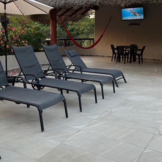 Loungers under the palapa